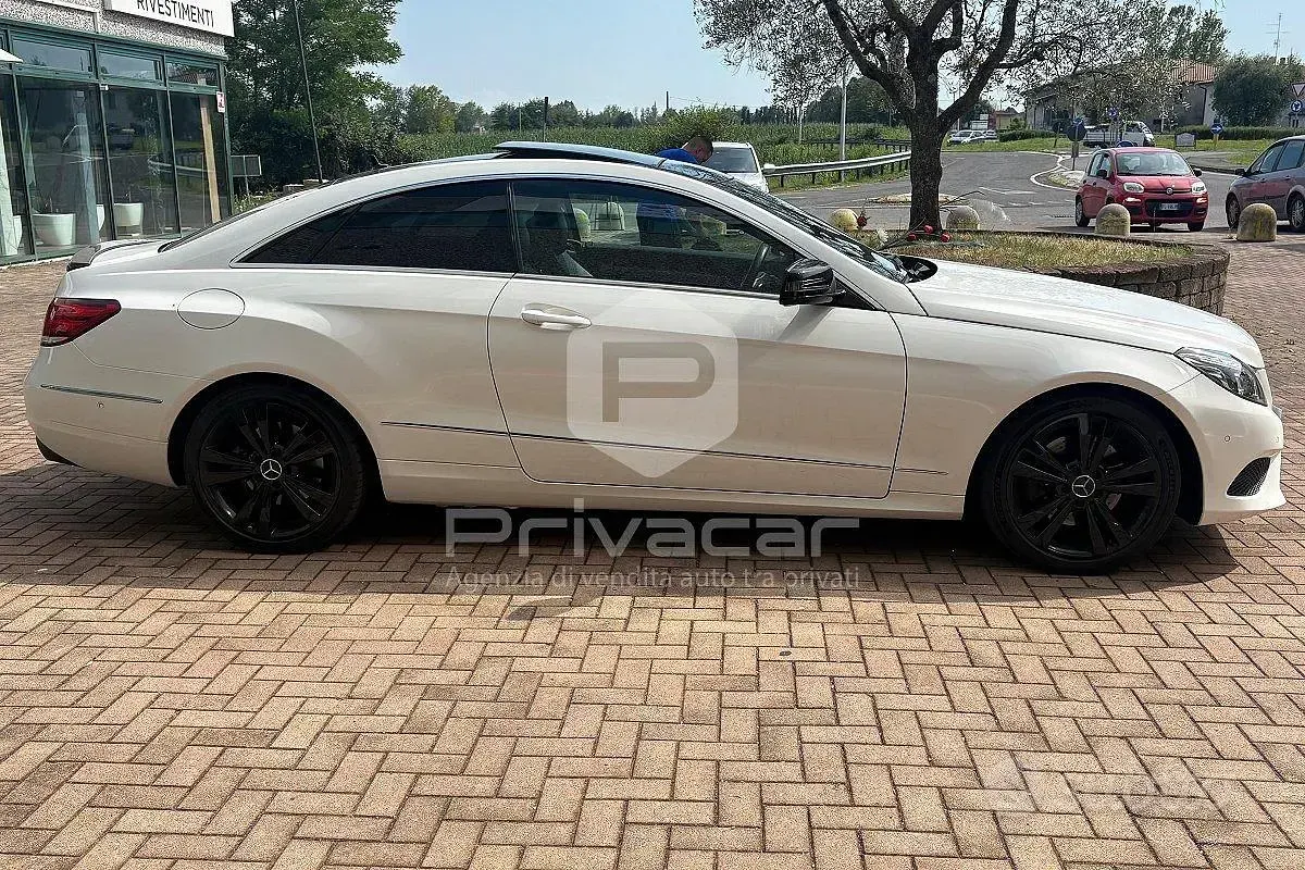 Usata Mercedes E250 Executive 204 CV (150 kW) 2013 Bianco Coupé