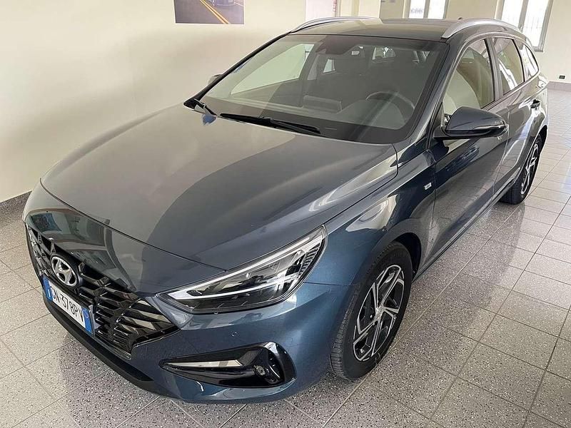 Usata Hyundai i30 Prime 120 CV (88 kW) 2023 Verde salvia Station wagon