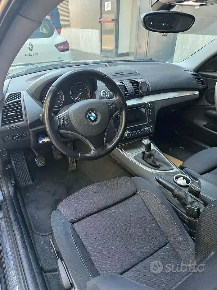 Usata BMW 120 177 CV (130 kW) 2009 Nero Utilitaria