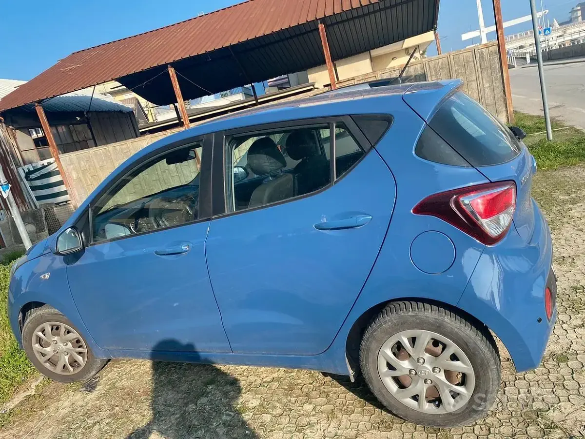 Usata Hyundai i10 66 CV (48 kW) 2017 Blu Utilitaria
