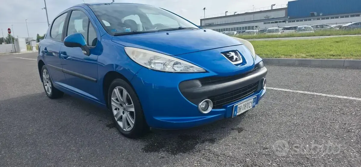 Gebraucht Peugeot 207 90 PS (66 kW) 2007 Blau Limousine