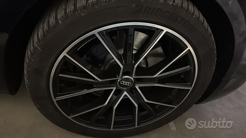 Usata Audi A8 Ambiente 351 CV (258 kW) 2012 Blu Berlina