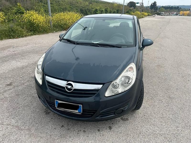 Usata Opel Corsa 2007 Blu Utilitaria