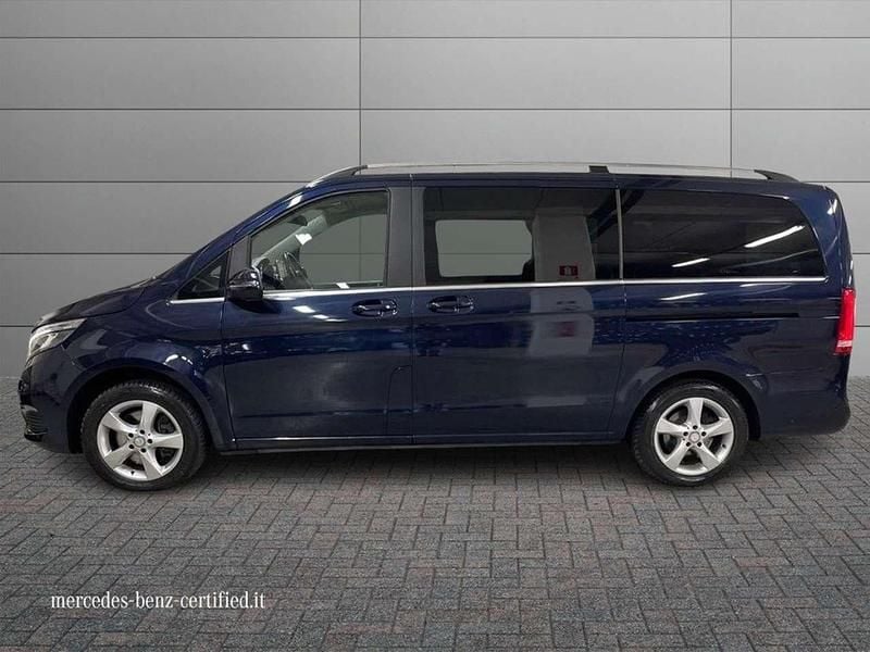 Usata Mercedes V250 Premium 190 CV (139 kW) 2017 Blu scuro metallizzato Monovolume
