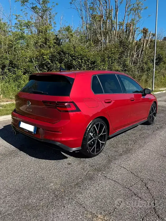 Usata VW Golf VIII GTD 200 CV (147 kW) 2026 Rosso Berlina