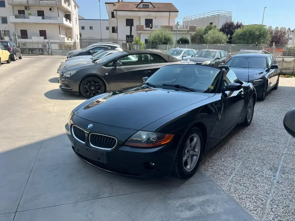 Usata BMW Z4 Efficient Dynamics 192 CV (141 kW) 2003 Nero Cabrio