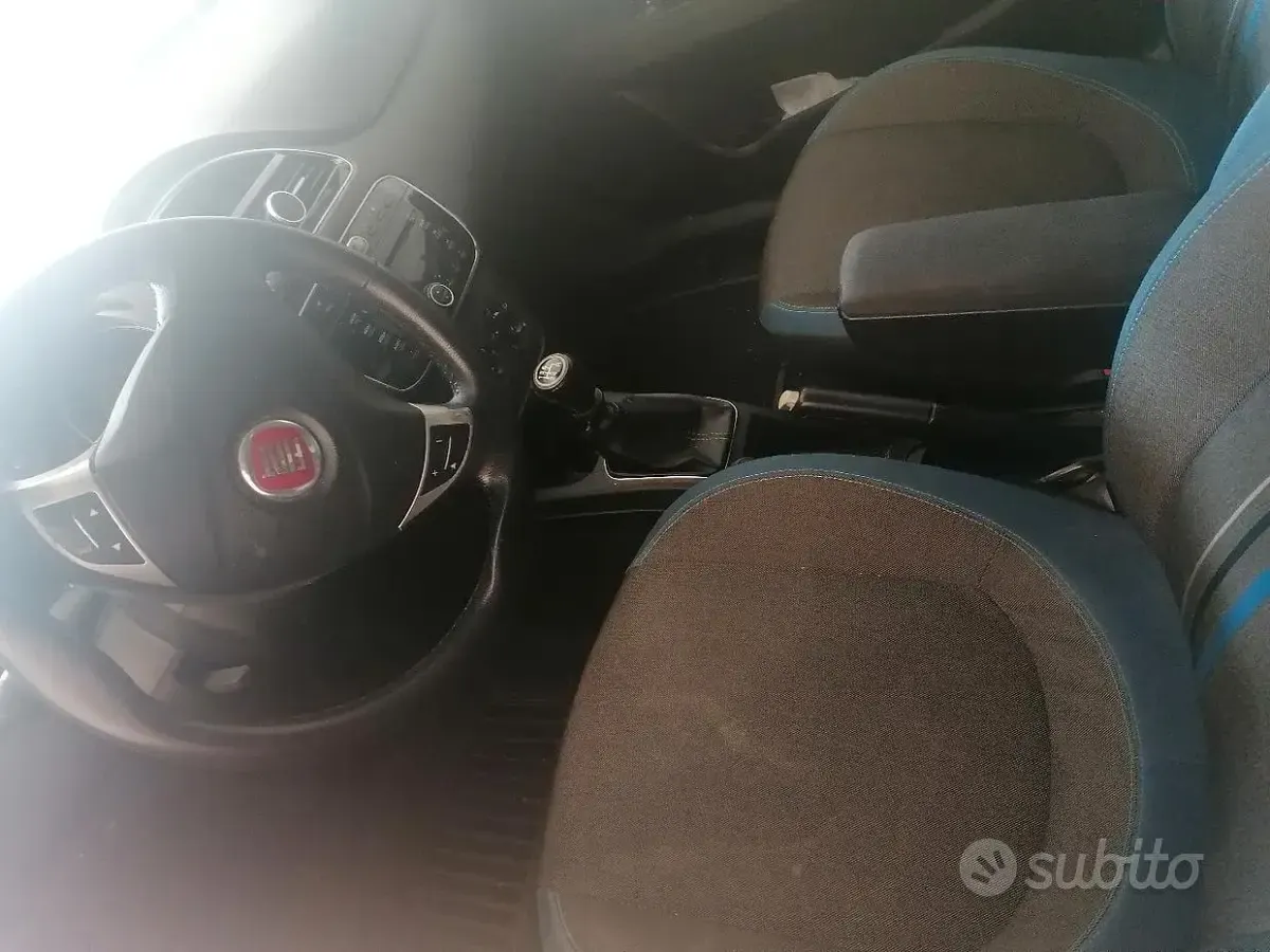 Usata Fiat Grande Punto 77 CV (56 kW) 2012 Utilitaria