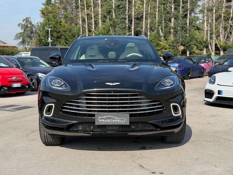 Usata Aston Martin DBX 551 CV (405 kW) 2020 Verde scuro metallizzato SUV