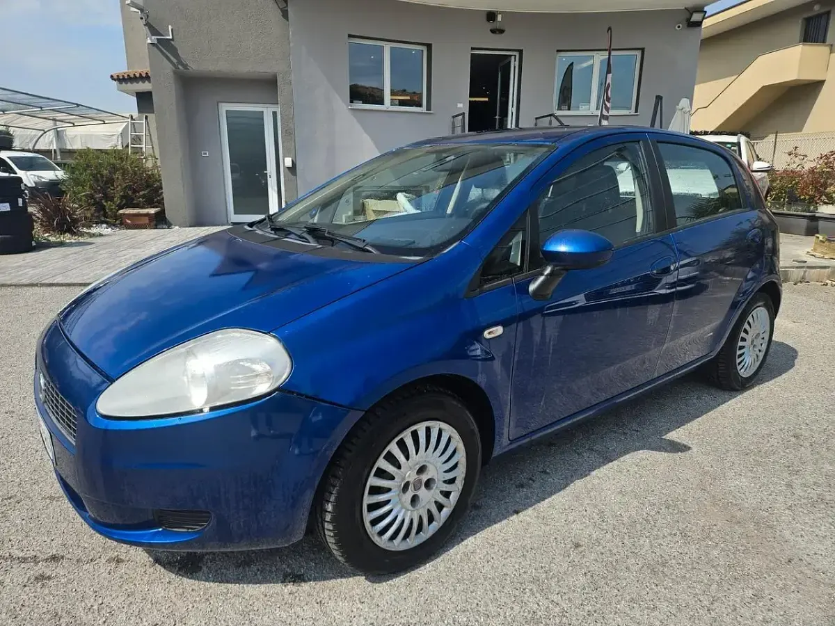 Usata Fiat Grande Punto Dynamic 75 CV (55 kW) 2008 Utilitaria