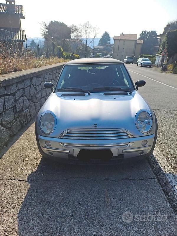 Usata Mini One D 75 CV (55 kW) 2004 Grigio Utilitaria