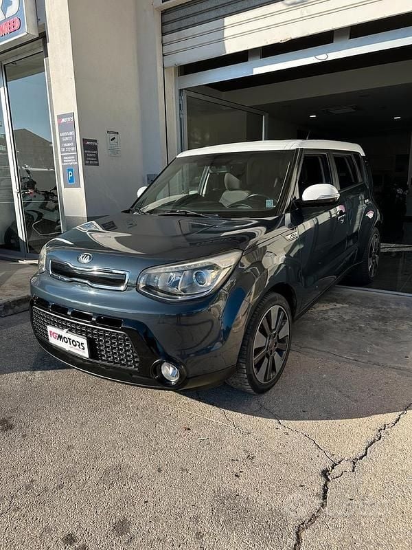 Usata Kia Soul 127 CV (93 kW) 2014 Grigio SUV