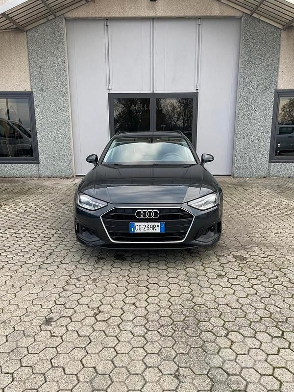 Usata Audi A4 Business 136 CV (100 kW) 2021 Grigio Station wagon
