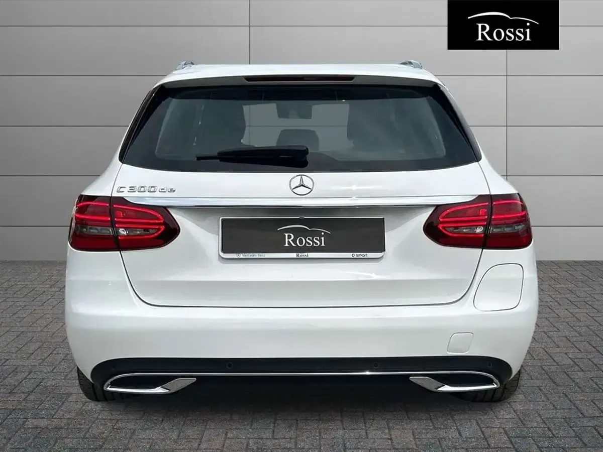 Begagnad Mercedes C300e 194 HK (142 kW) 2020 Vit Kombi