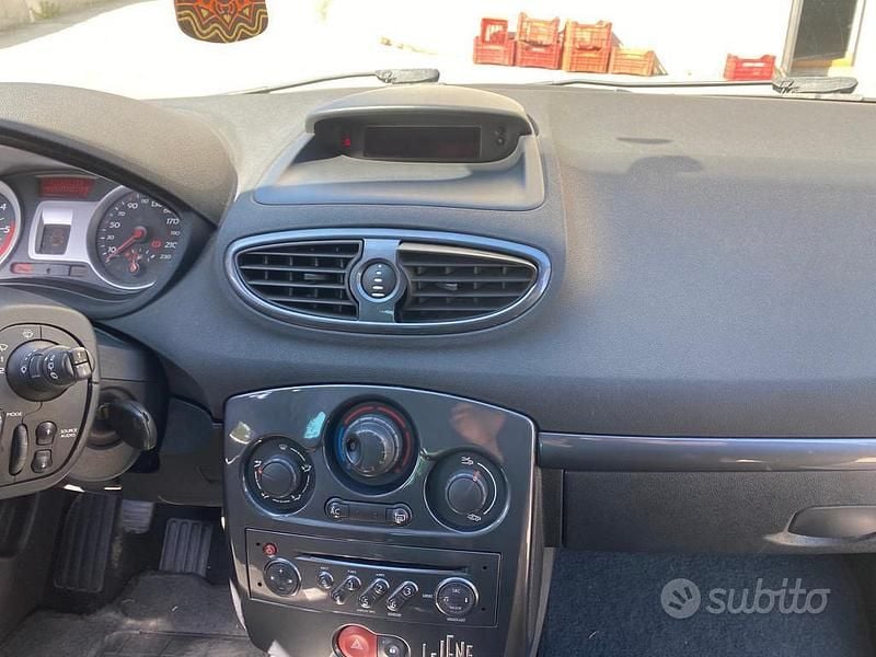 Usata Renault Clio II 85 CV (62 kW) 2008