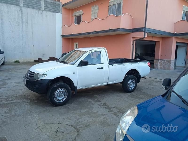 Usata Mitsubishi L200 136 CV (100 kW) 2015 Bianco Pick-up