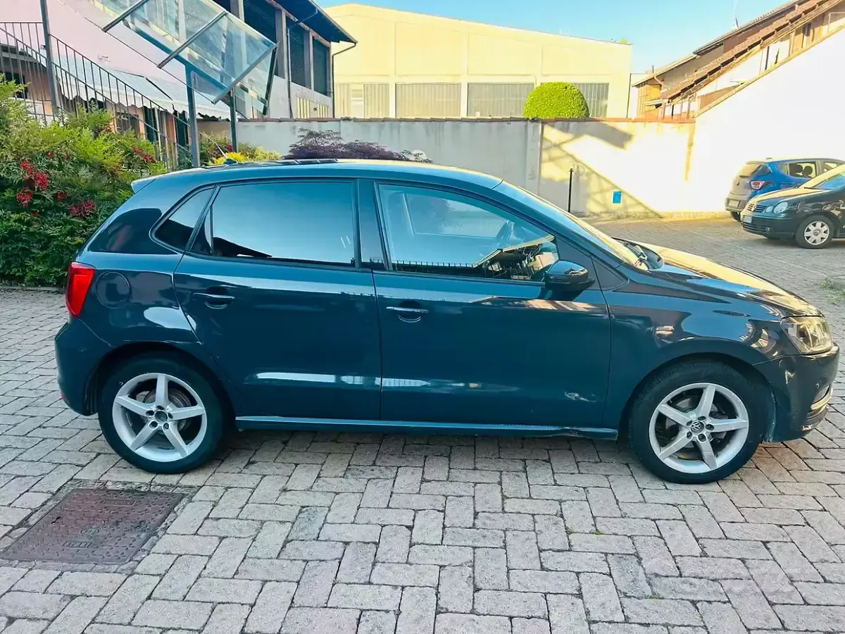 Usata VW Polo 75 CV (55 kW) 2016 Grigio Berlina