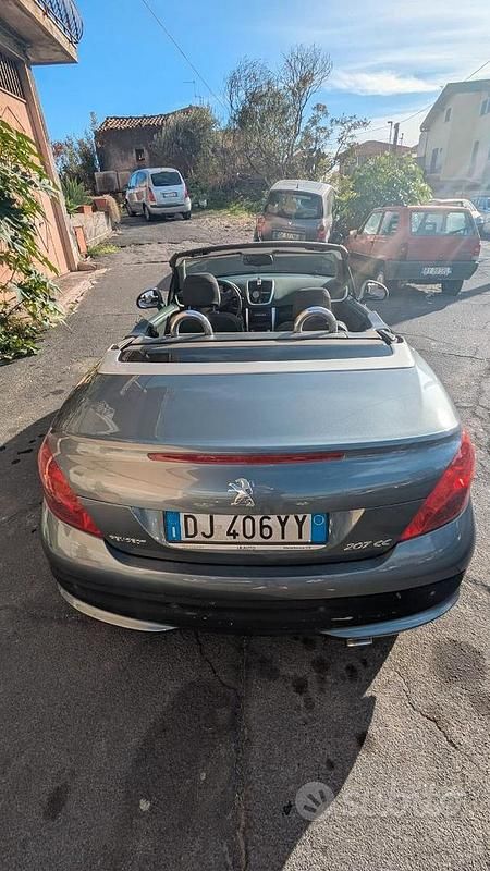Usata Peugeot 207 CC 110 CV (80 kW) 2007 Grigio Cabrio