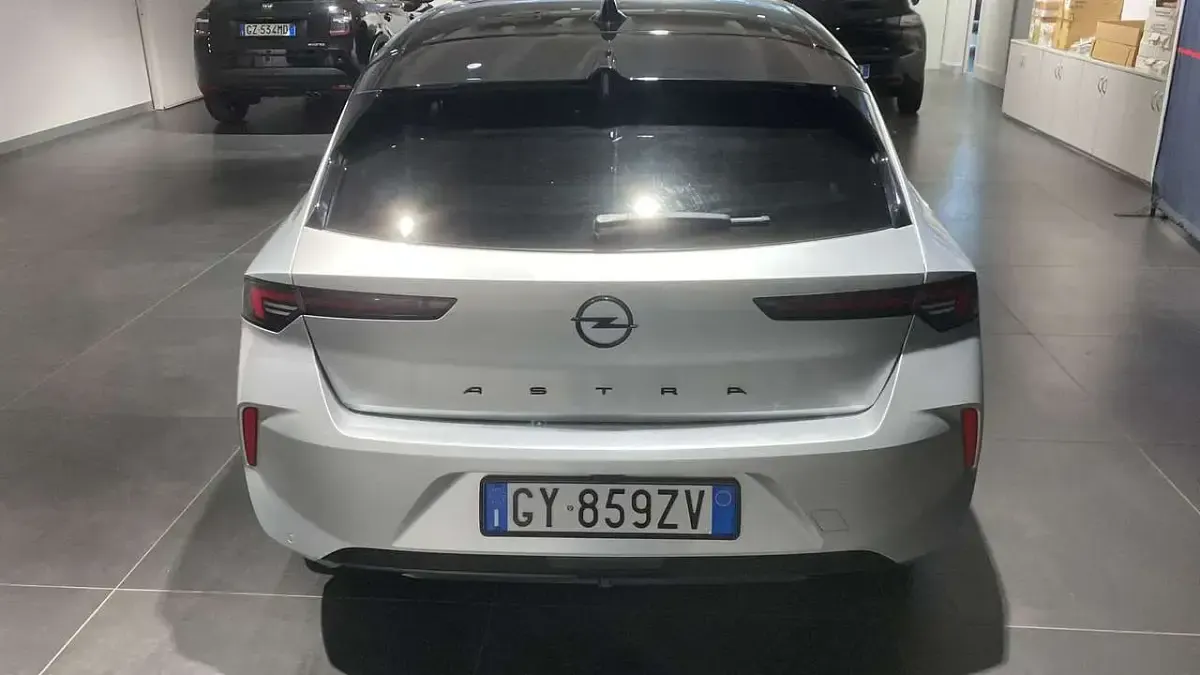 Brugt Opel Astra 131 HK (96 kW) 2025 Sølv Hatchback