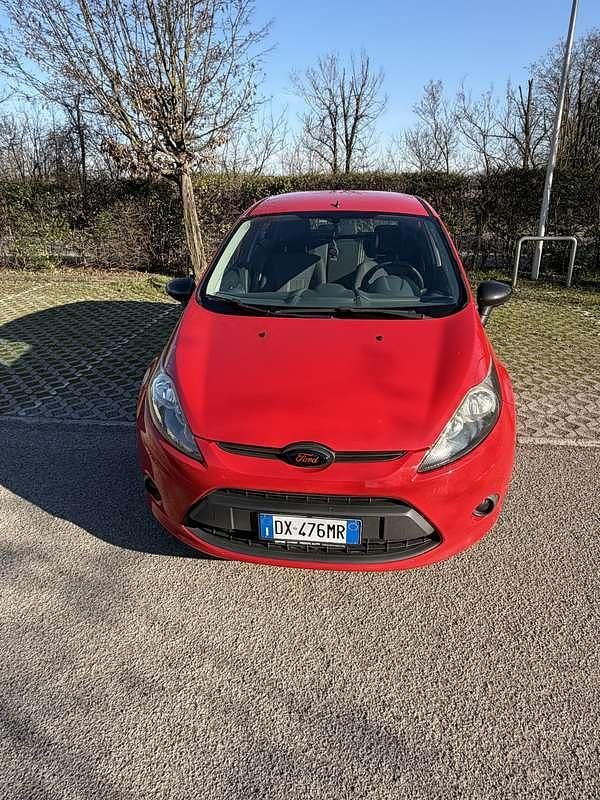 Usata Ford Fiesta Ghia 90 CV (66 kW) 2008 Utilitaria