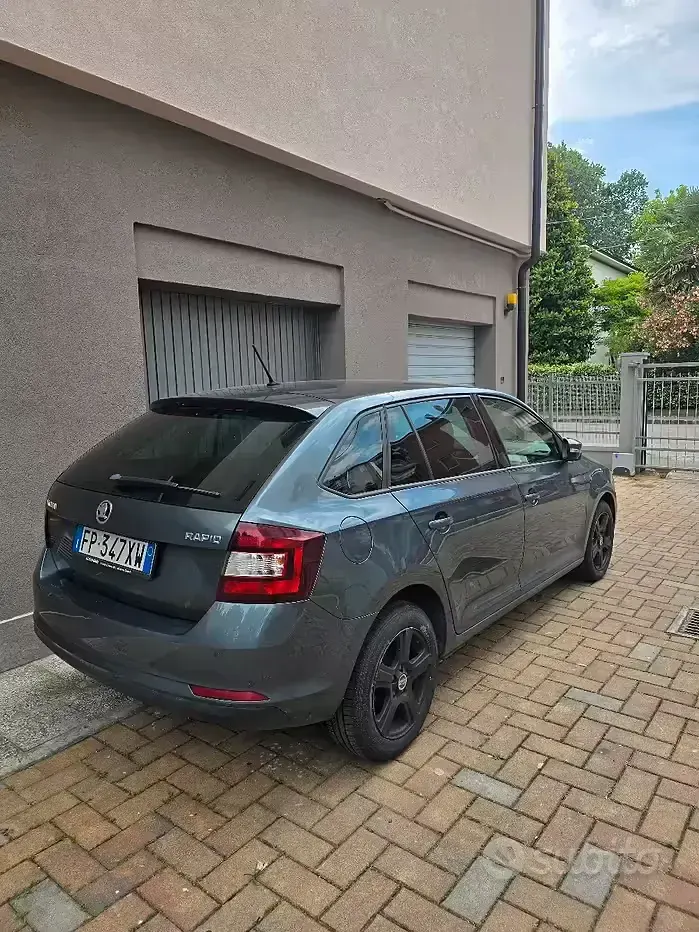 Usata Skoda Rapid 90 CV (66 kW) 2018 Utilitaria