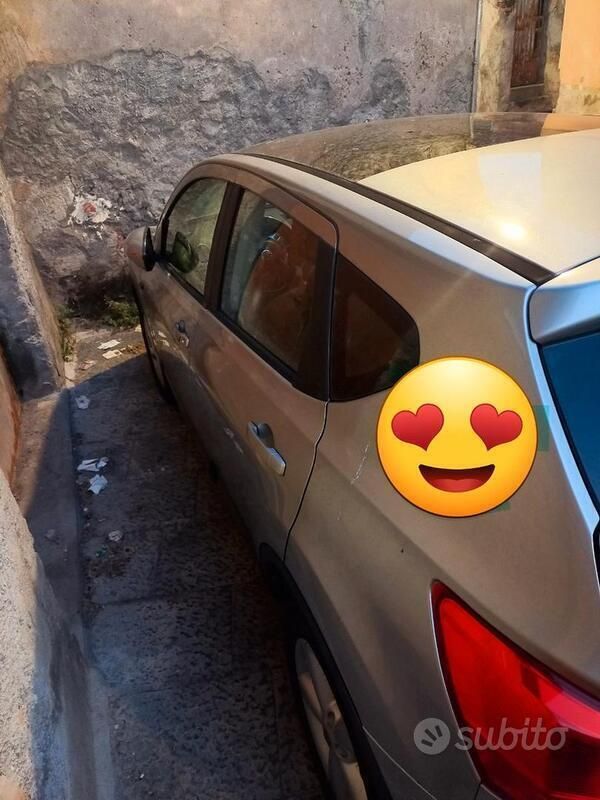 Usata Nissan Qashqai 150 CV (110 kW) 2011 Grigio SUV