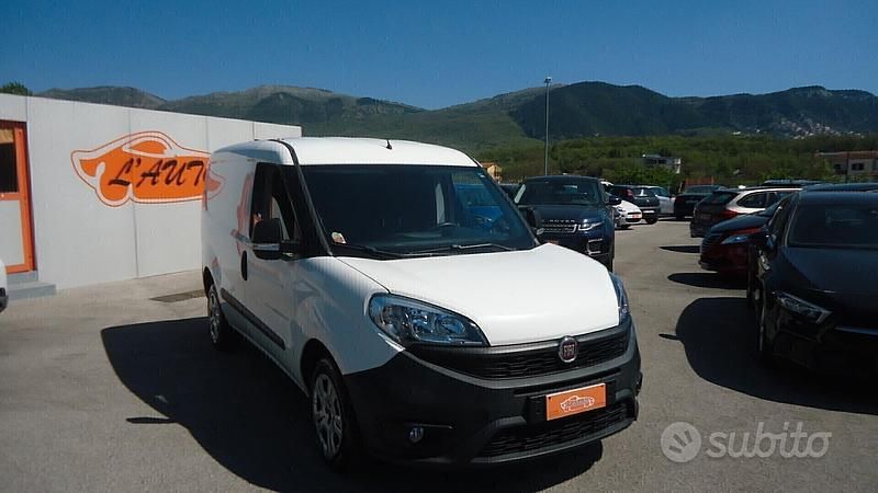 Usata Fiat Doblò 95 CV (69 kW) 2018 Bianco Monovolume