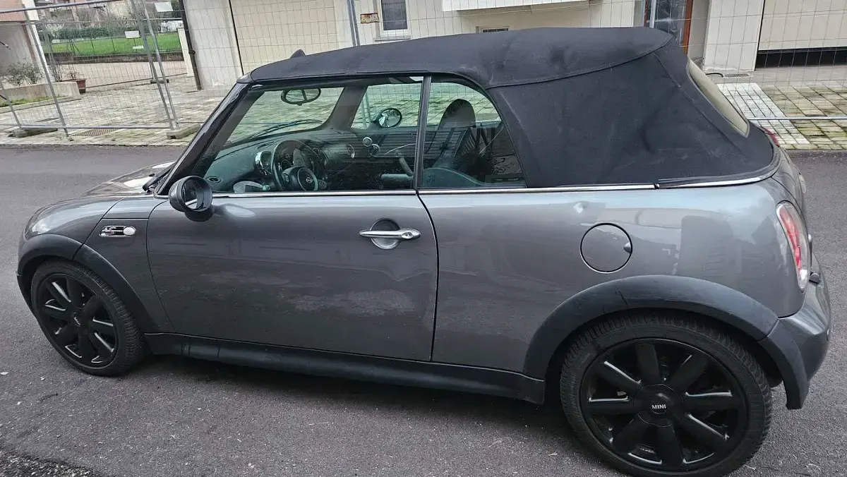 Usata Mini Cooper S Cabriolet 174 CV (127 kW) 2007 Grigio Cabrio