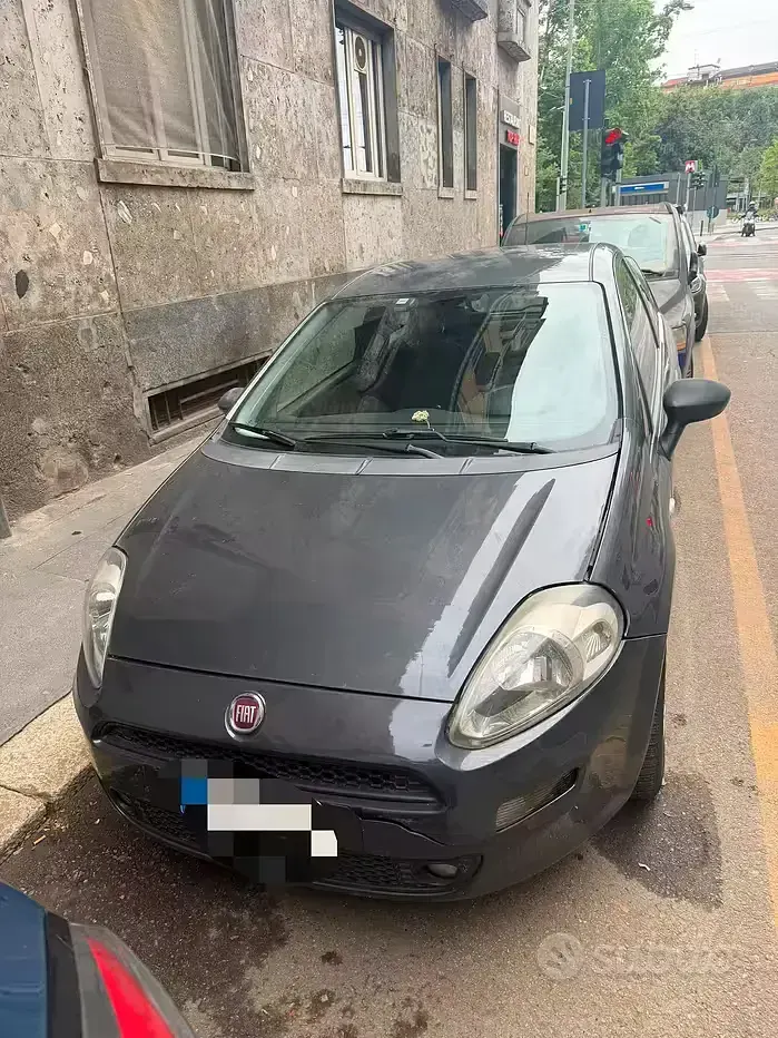 Usata Fiat Grande Punto 75 CV (55 kW) 2014 Utilitaria