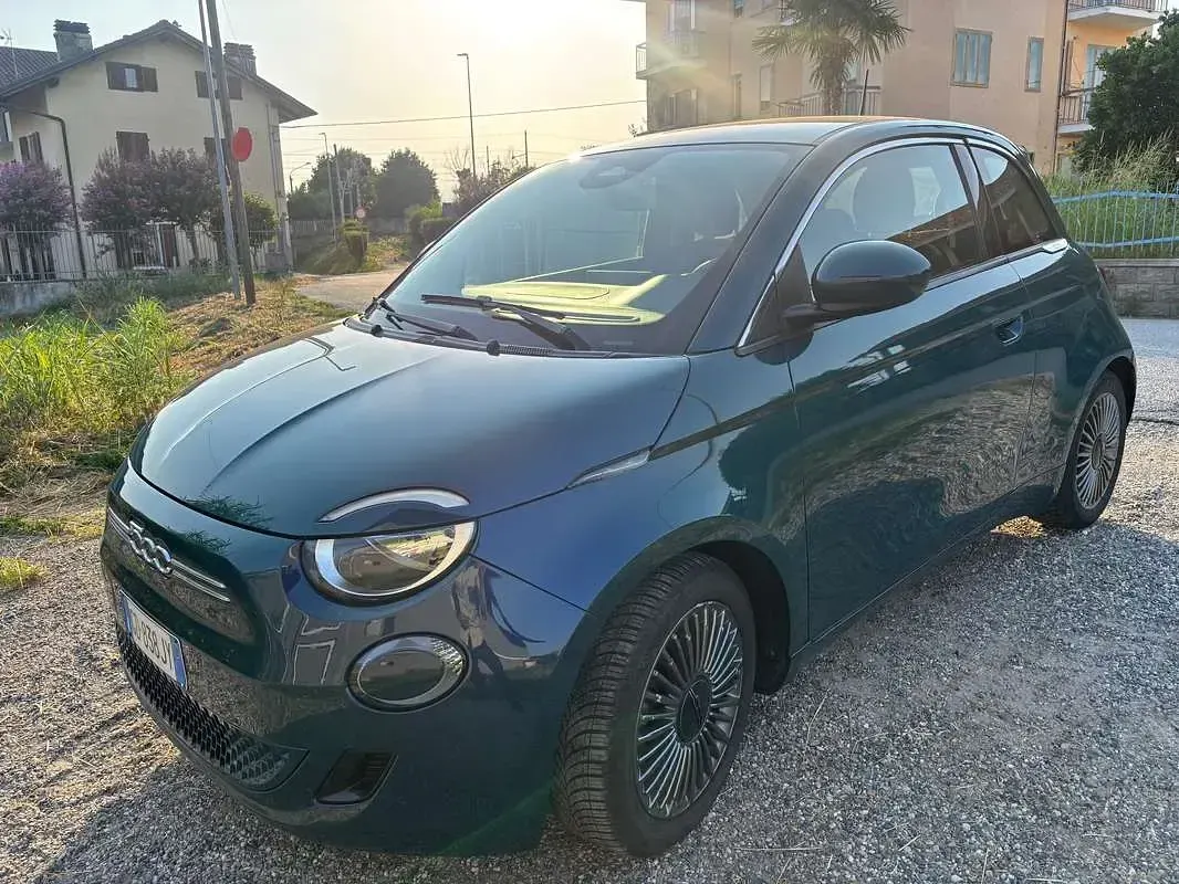 Usata Fiat 500e La Prima 42 kW (58 CV) 2020 Verde Utilitaria