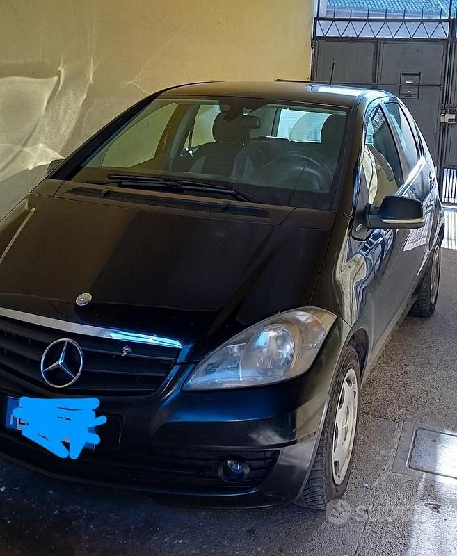 Usata Mercedes A150 95 CV (69 kW) 2010 Nero Monovolume