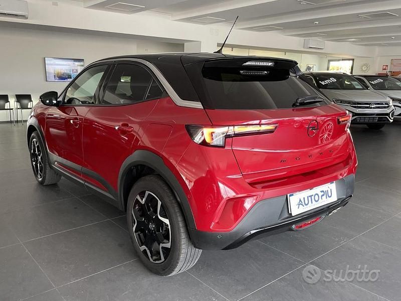 Usata Opel Mokka Ultimate 136 CV (100 kW) 2024 Red rubi SUV