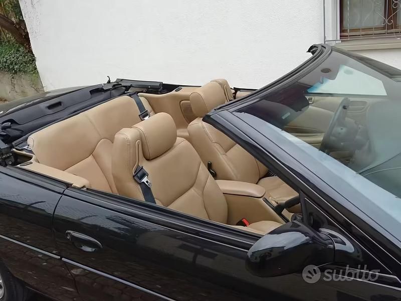 Usata Chrysler Stratus 133 CV (97 kW) 1996 Blu Cabrio