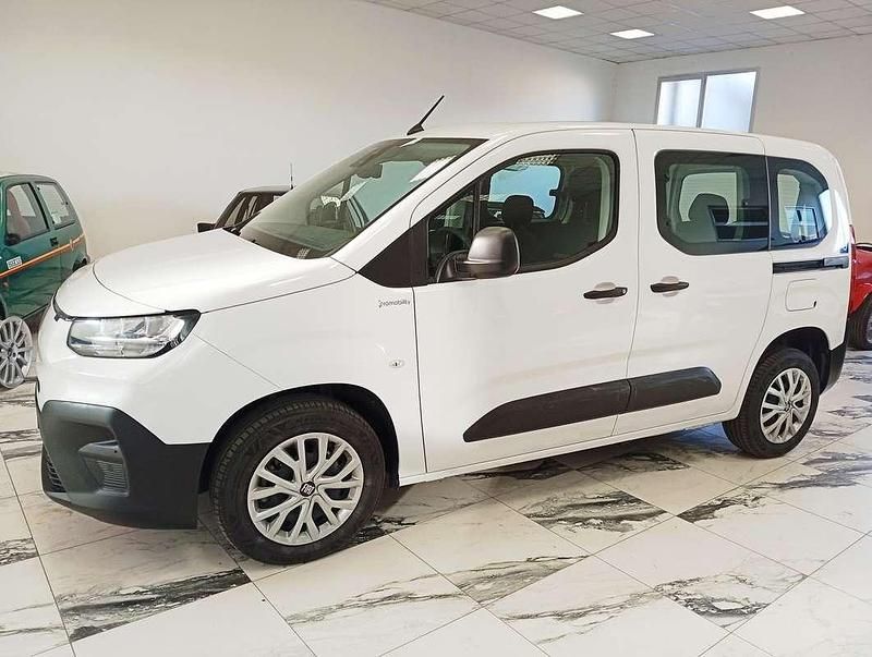 Nuova Fiat Doblò 102 CV (75 kW) 2025 Bianco Monovolume