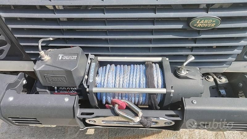 Bianco Usata 2003 Land Rover Defender SUV | 27.000 € (Buon prezzo) - Immagine 1/4