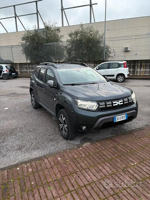 Usata Dacia Duster Journey 90 CV (66 kW) 2023 Grigio SUV