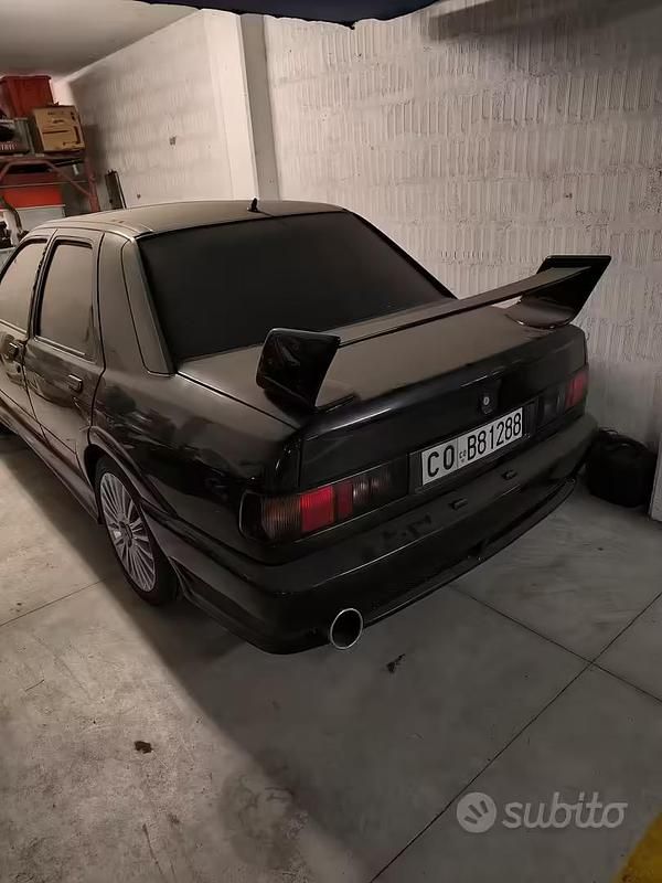 Usata Ford Sierra 200 CV (147 kW) 1991 Nero Berlina