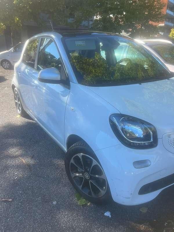 Usata Smart ForFour Passion 71 CV (52 kW) 2017 Bianco Utilitaria