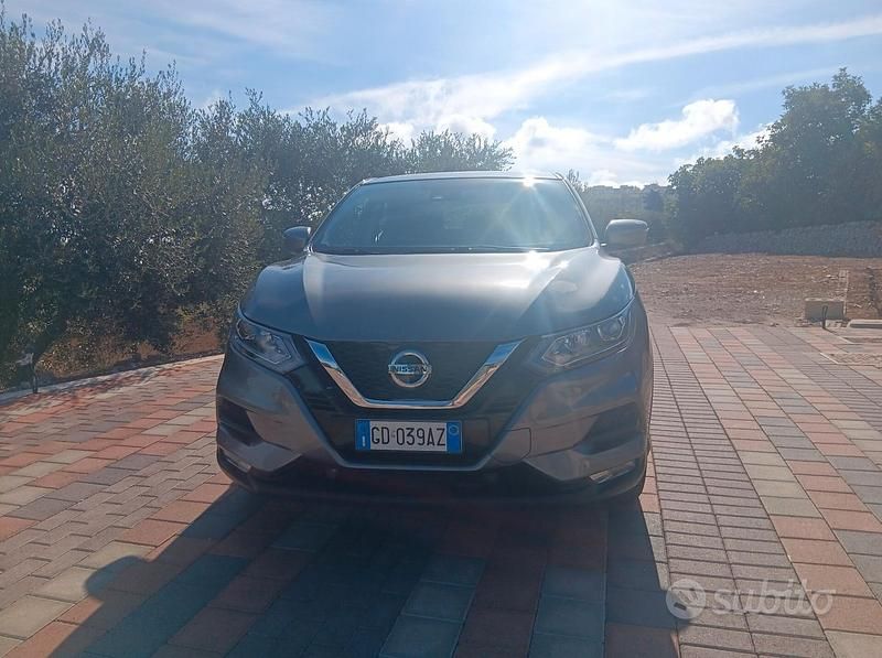 Usata Nissan Qashqai 116 CV (85 kW) 2020 Grigio SUV