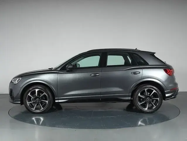 Usata Audi Q3 S-Line 150 CV (110 kW) 2022 Grigio daytona perlato SUV