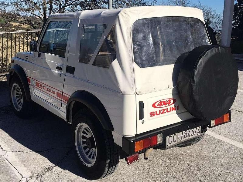 Usata Suzuki Samurai 65 CV (47 kW) 1987 Bianco SUV