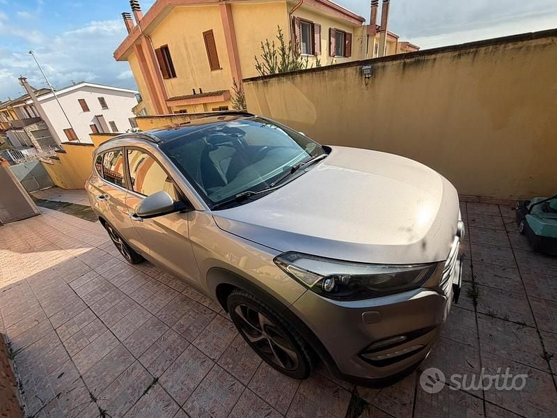 Usata 2016 Hyundai Tucson Xpossible SUV | 9900 € (Ottimo prezzo) - Immagine 1/4