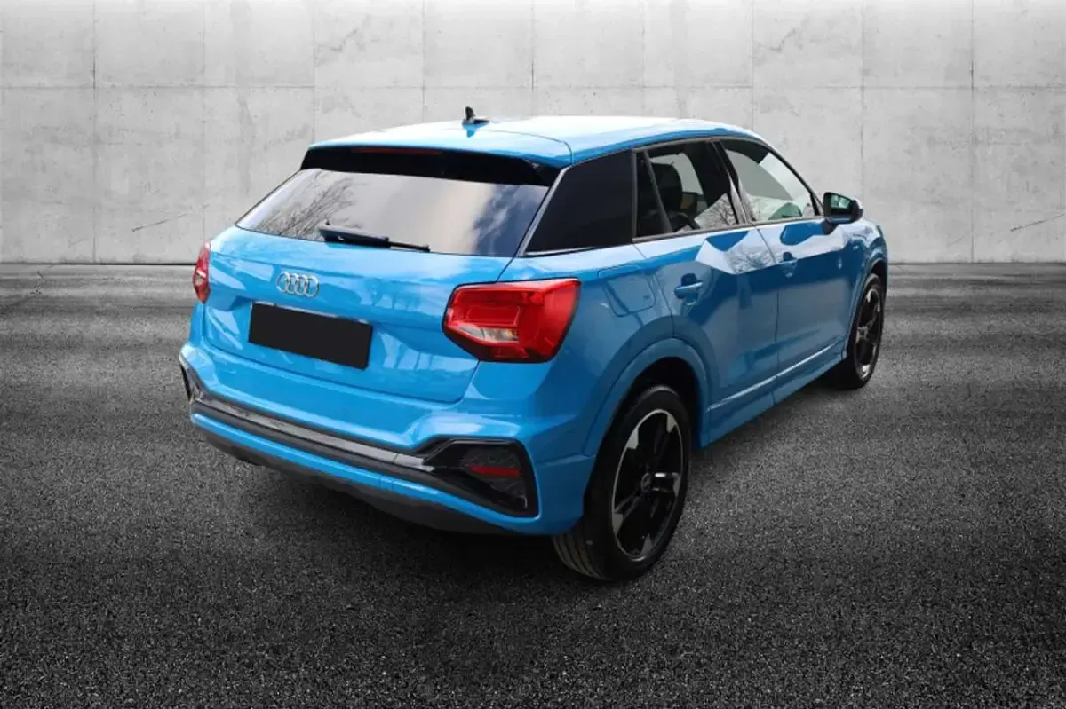 Usata Audi Q2 S-Line 116 CV (85 kW) 2022 Blu/azzurro SUV