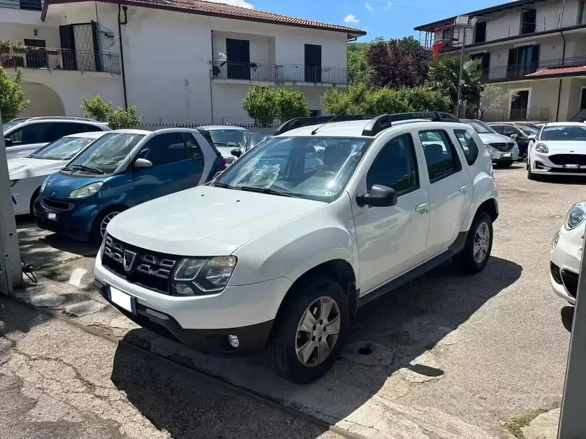Usata Dacia Duster Ambiance 101 CV (74 kW) 2014 Bianco SUV