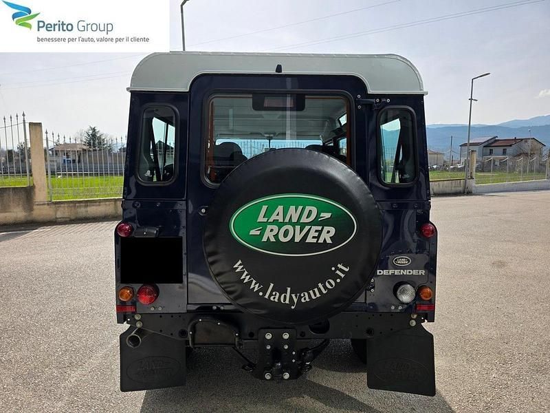 Usata Land Rover Defender 122 CV (89 kW) 2014 Blu / metallizzato Station wagon