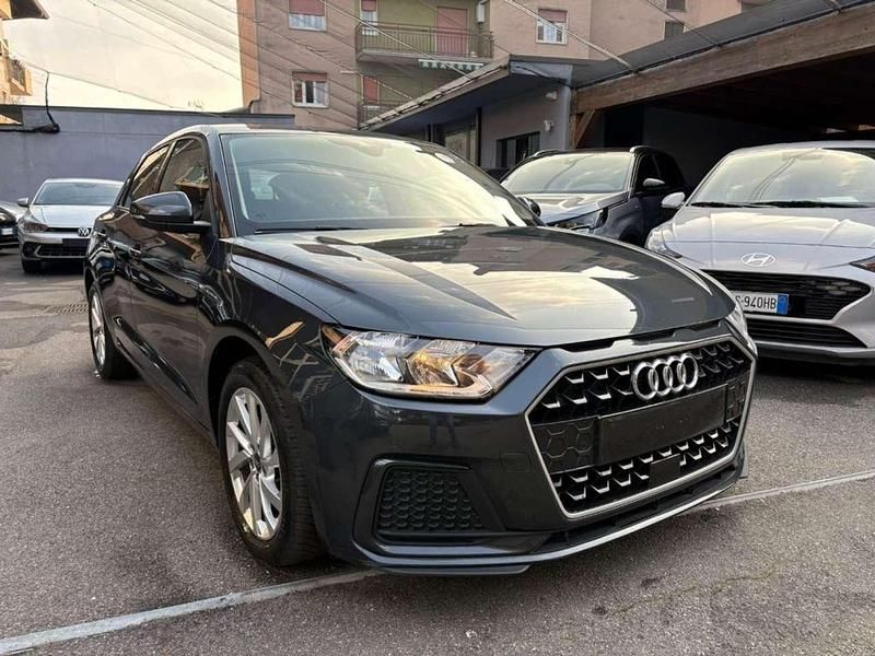 Usata Audi A1 Admired 95 CV (69 kW) 2022 Grigio scuro SUV
