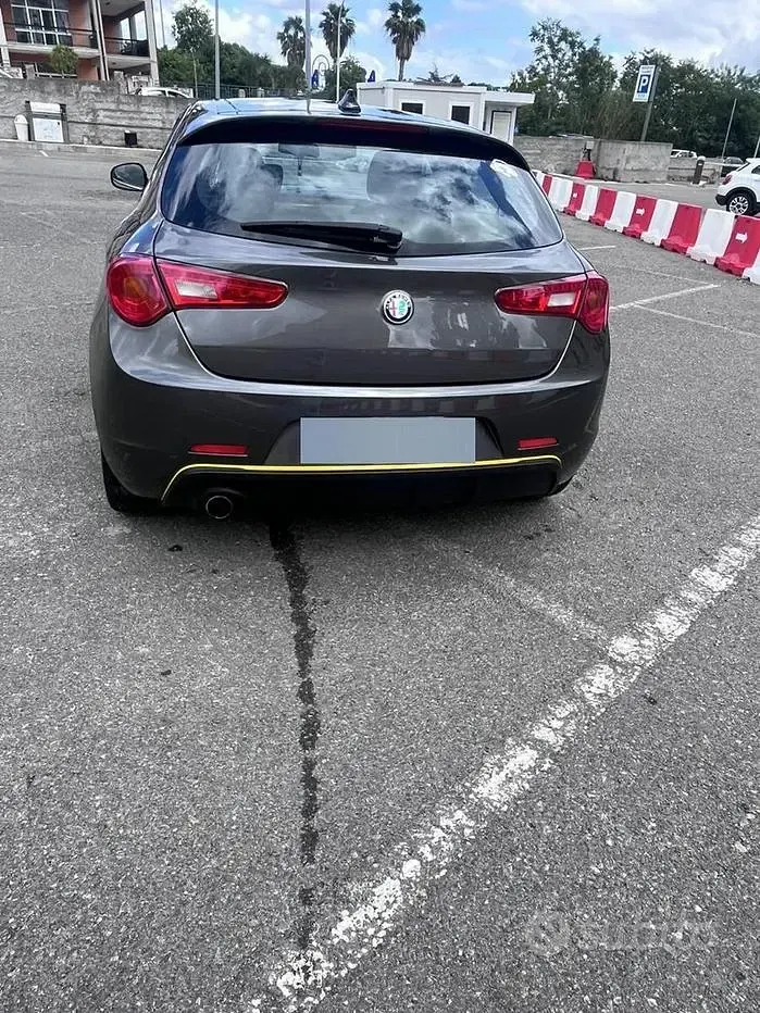 Usata Alfa Romeo Giulietta 109 CV (80 kW) 2016 Grigio Utilitaria