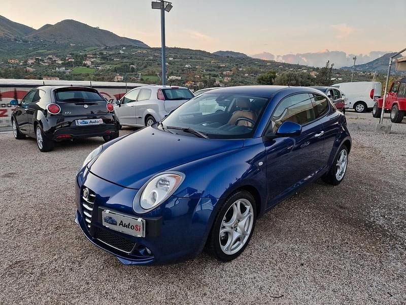 Blu Usata 2011 Alfa Romeo MiTo Due volumi | 5800 € - Immagine 1/4