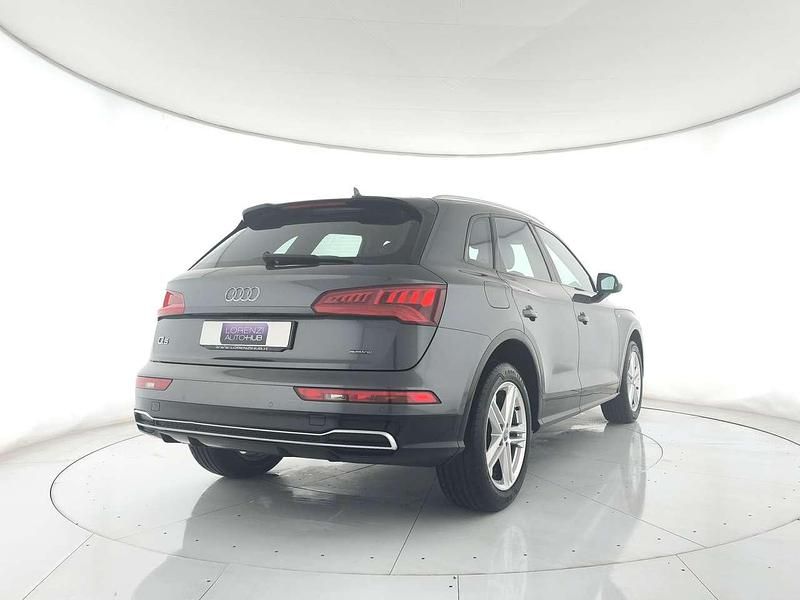 Usata Audi Q5 S-line plus 190 CV (139 kW) 2020 Grigio daytona SUV