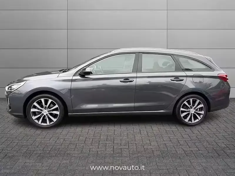 Usata Hyundai i30 110 CV (80 kW) 2018 Grigio Station wagon