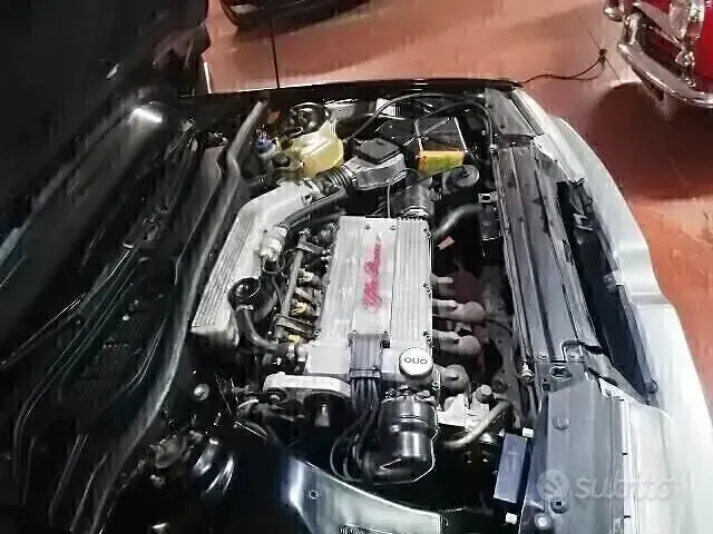 Usata Alfa Romeo 164 145 CV (106 kW) 1989 Nero Berlina